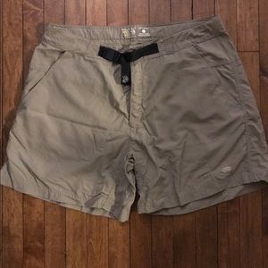 Mountain Hardwear shorts